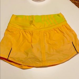 Lululemon Size 4 tennis or running skirt